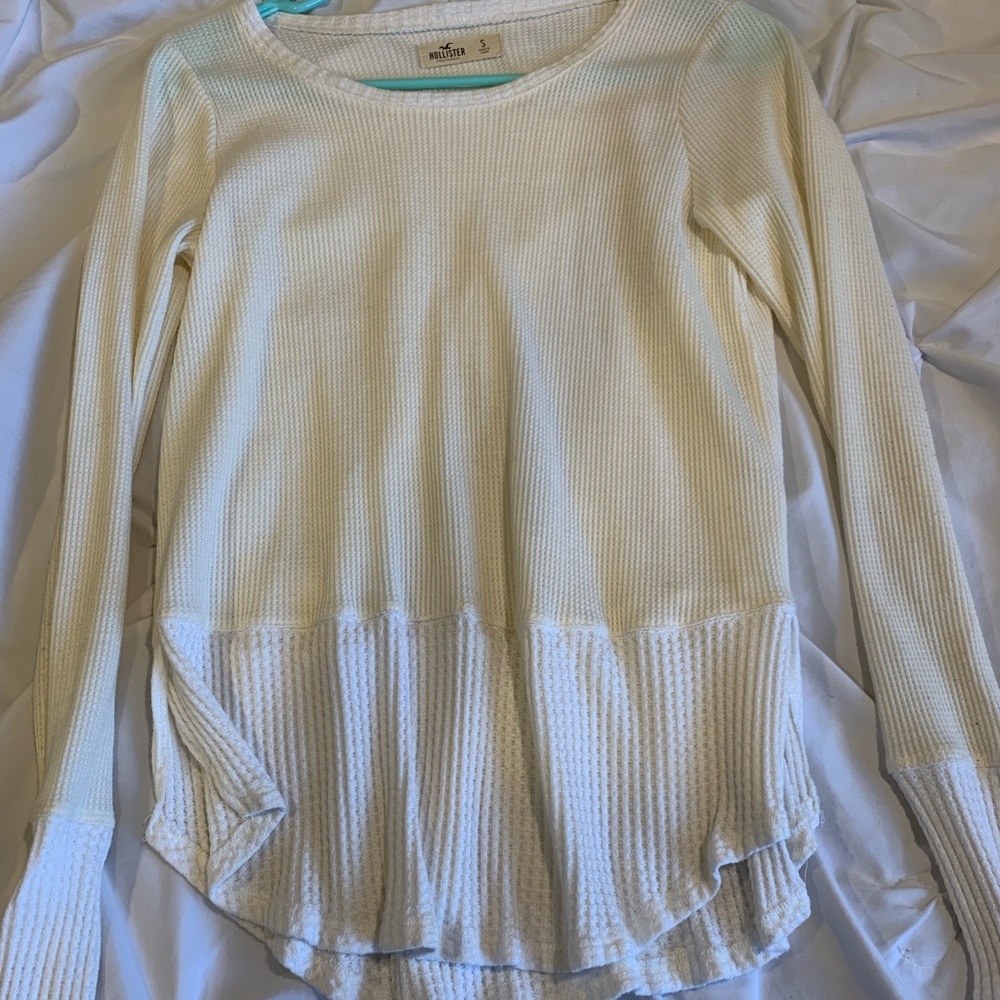 Light-weight sweater